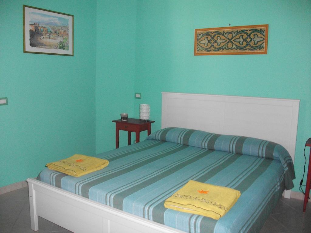 B&B Miroca SantʼAlessio Siculo Cameră foto